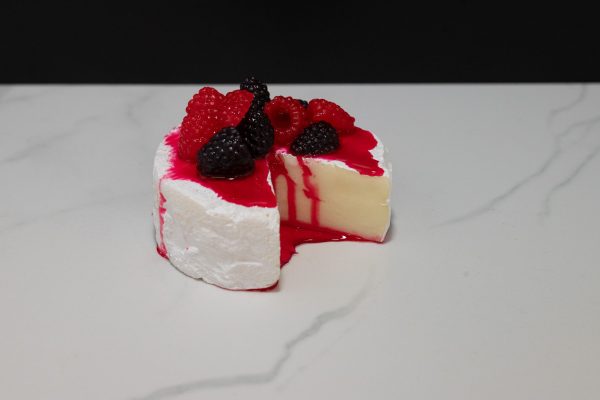 brie-with-berries-2-600x379
