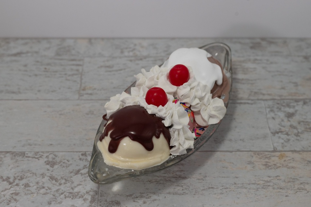 Triple Scoop Sundae-2