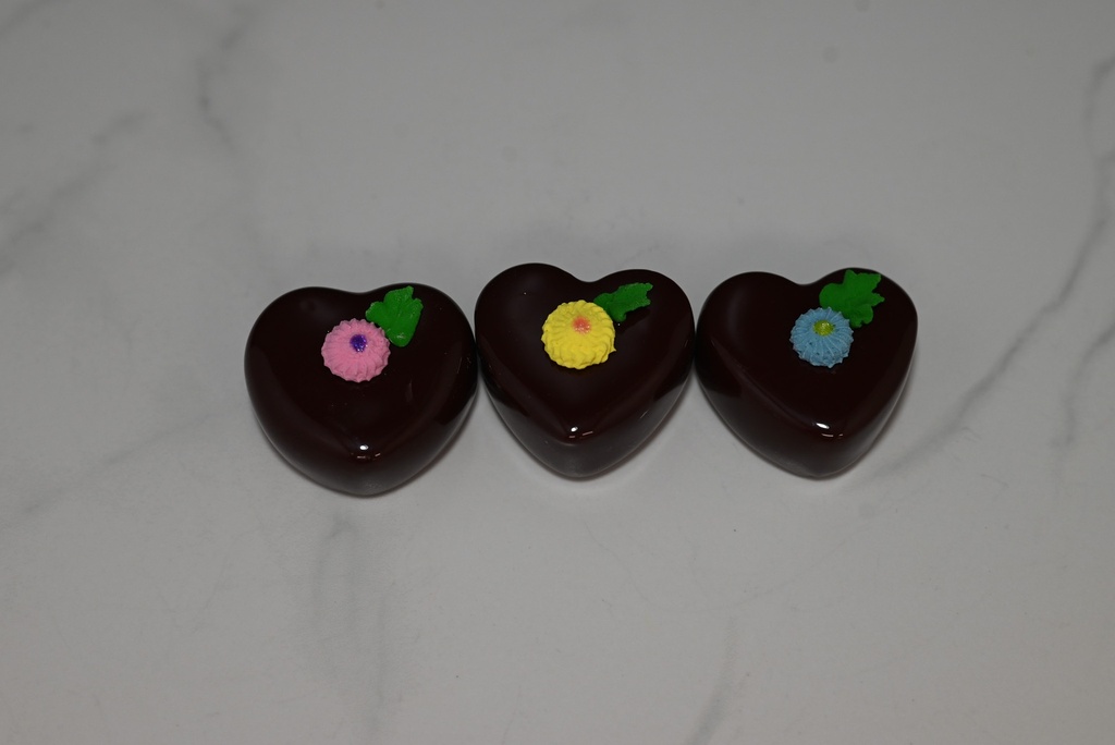 Chocolate Heart Petit Fours (Set of 3)