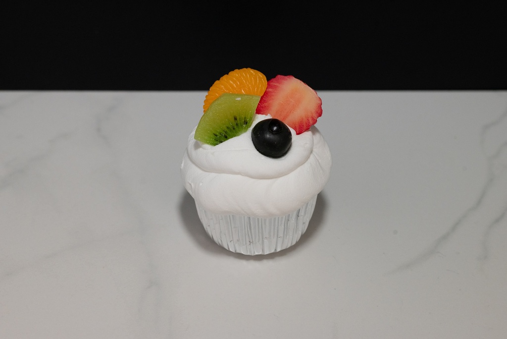 Frosted Vanilla Cupcakes with Fruit (Set of 6)