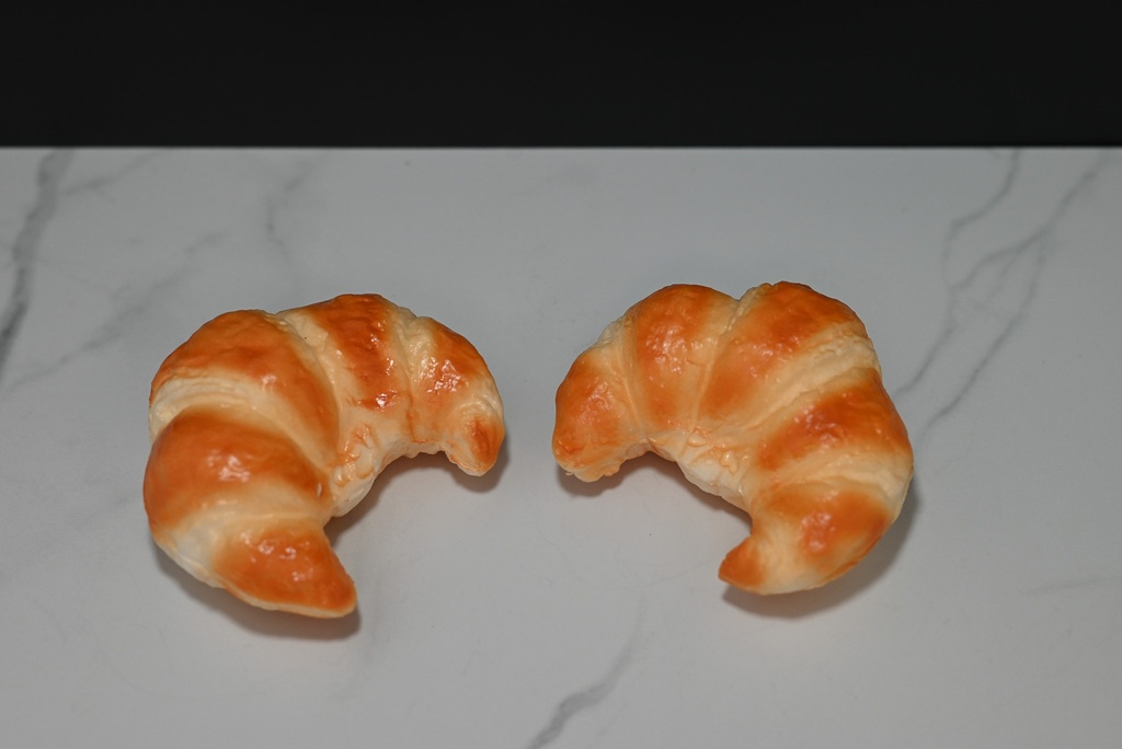 Croissants (Set of 2)
