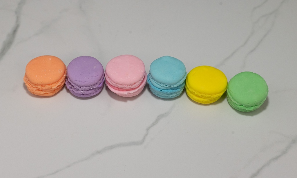 Small Macarons (Set of 6)