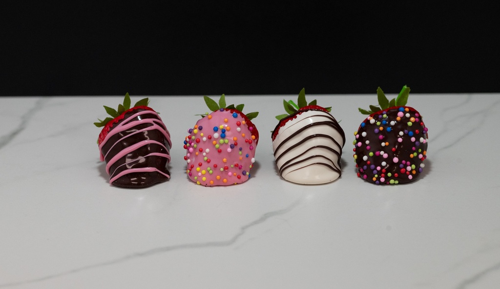 Deluxe Dipped Strawberries (Set of 12)