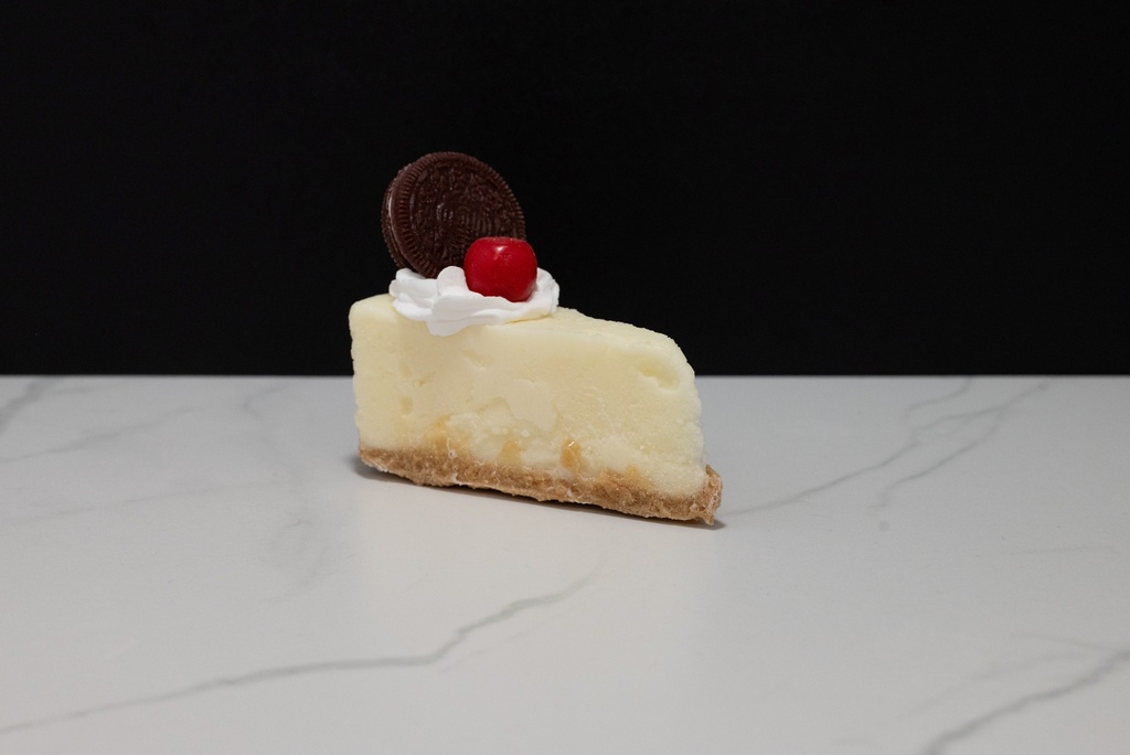 Oreo Cheesecake Slice