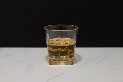 [585] Scotch Glass