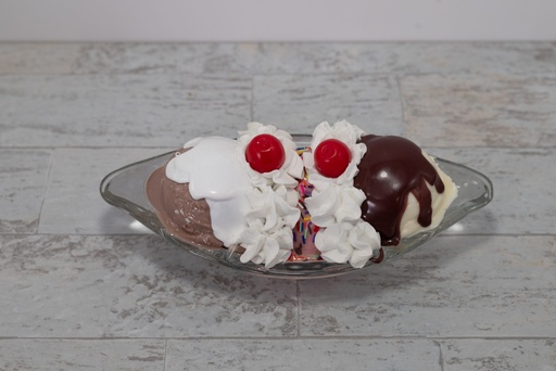 [507-1] Triple Scoop Sundae (Discontinued Style)