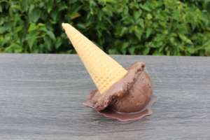 MELTING CHOCOLATE ICE CREAM CONE 503C